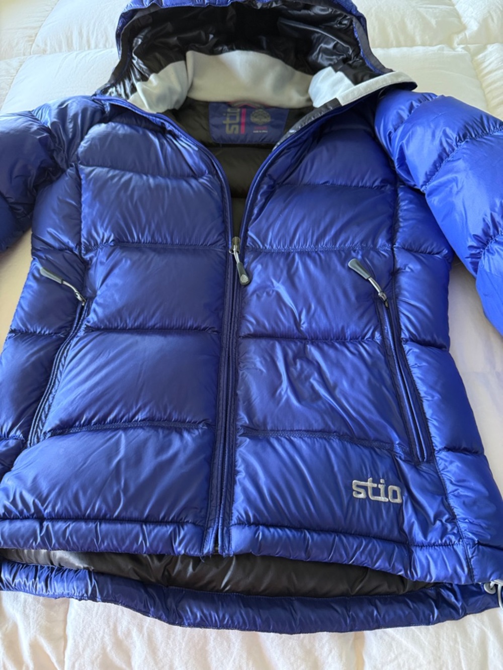 Stio Women's Hometown Down Hooded Jacket--Small - Picture 5 of 16